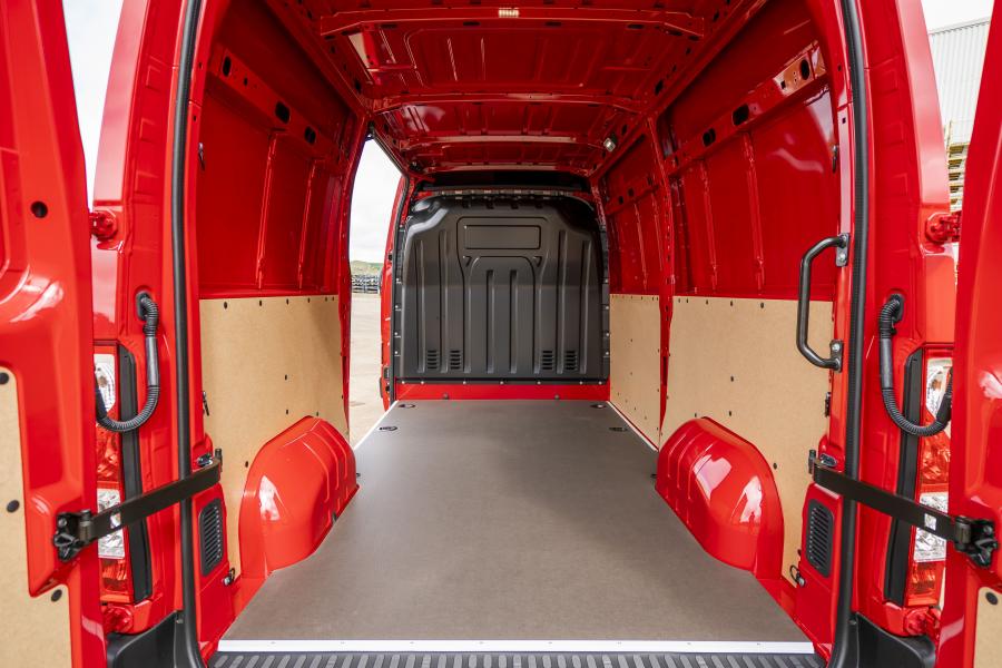 Багажник Vauxhall Movano Van 2019 года  (фото 30 из 38)